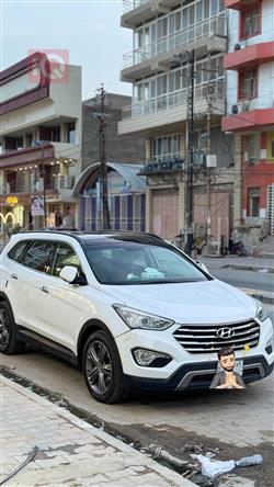 Hyundai Grand Santa Fe